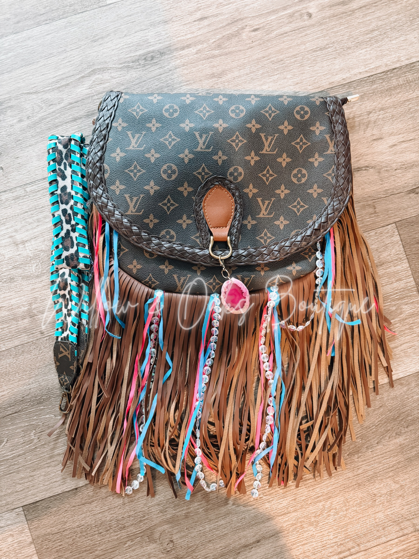 Luxe- Pink Fringe World Traveler