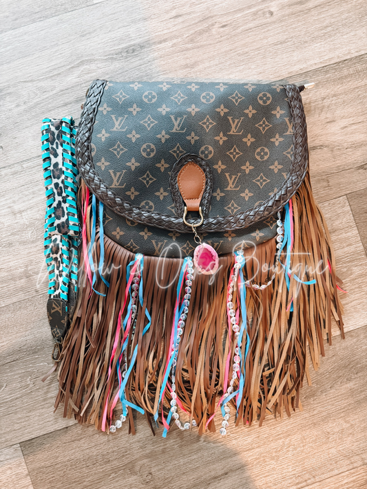 Luxe- Pink Fringe World Traveler