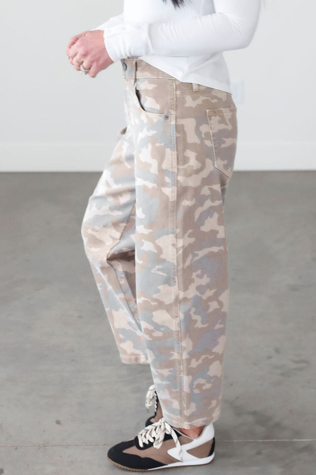 Khaki Camouflage Pattern Pocket Rivet Detail Ankle-Length Harem Fit Jeans